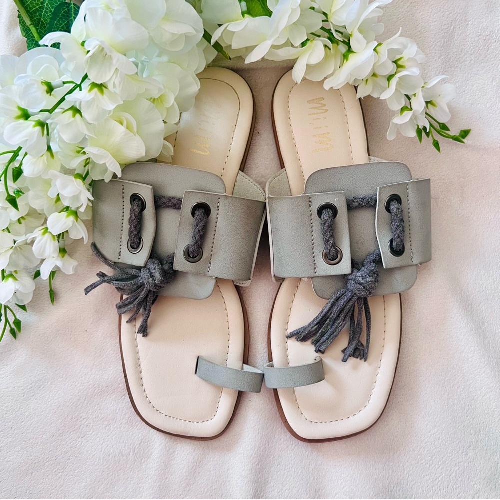 NEW Blue Mi.iM Sandals